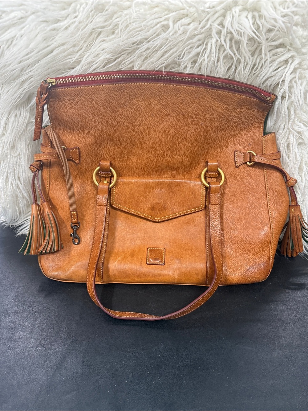 Vintage Dooney & Bourke AWL British Tan Leather Tassel Buckle Shoulder Bag USA